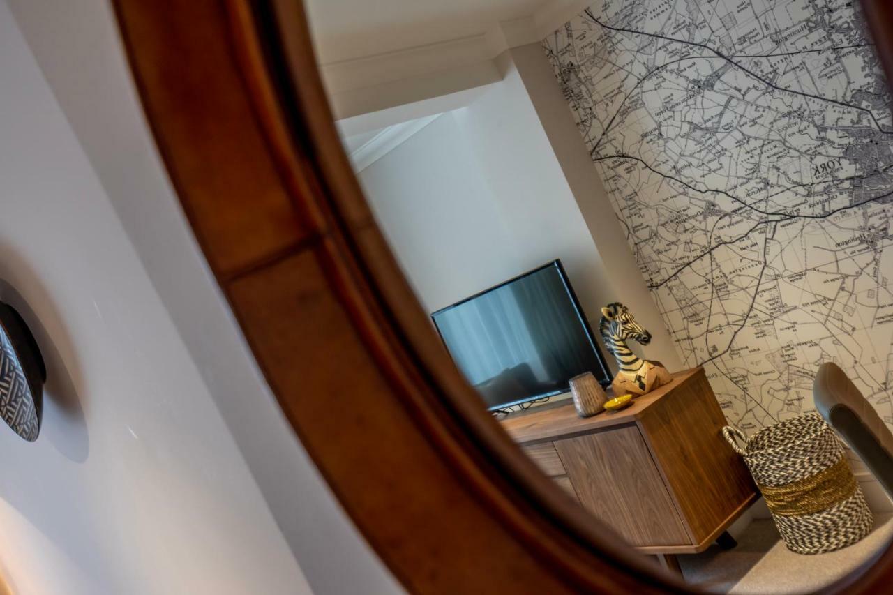 Apartmán 3 London Mews York Exteriér fotografie